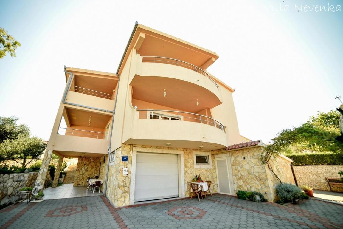 Apartments Villa Nevenka ロゴズニッツァ エクステリア 写真