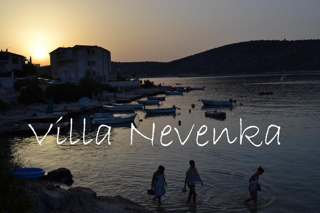 Apartments Villa Nevenka ロゴズニッツァ エクステリア 写真