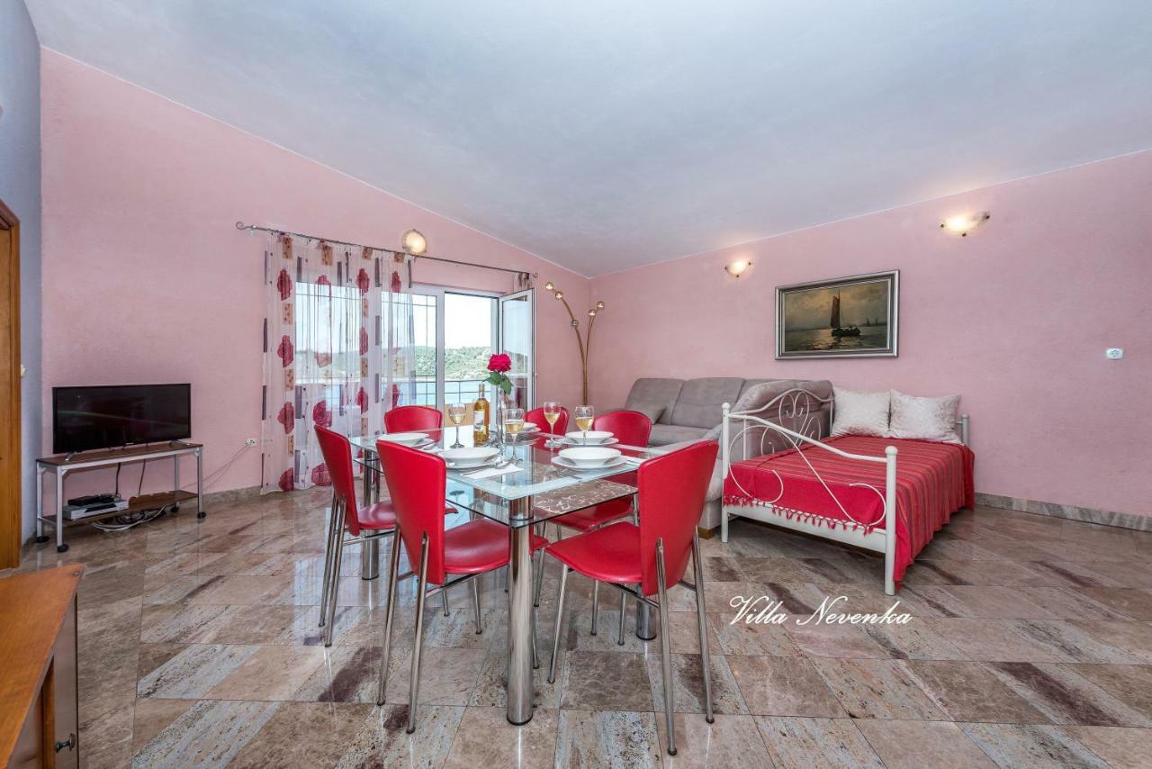Apartments Villa Nevenka ロゴズニッツァ エクステリア 写真