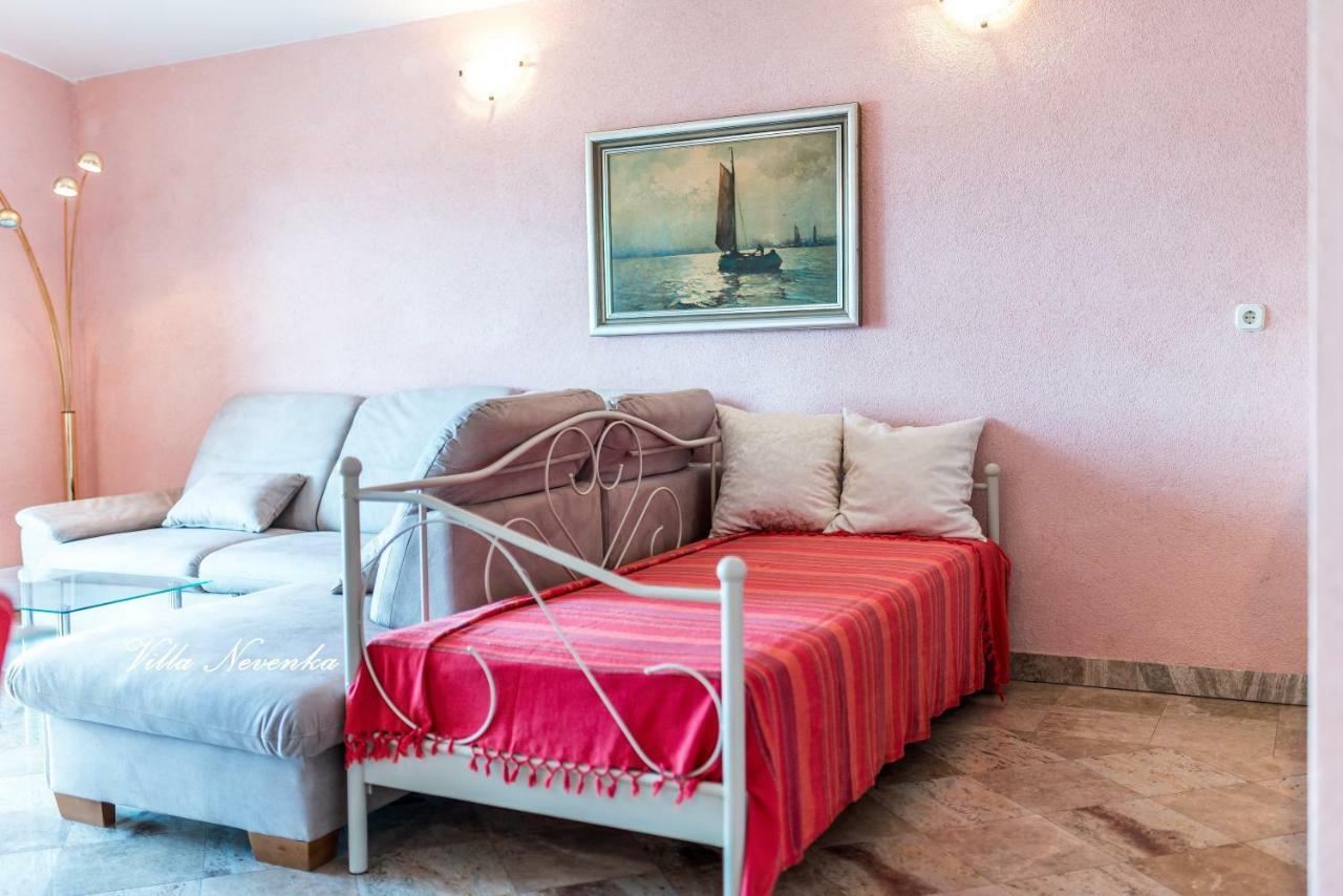 Apartments Villa Nevenka ロゴズニッツァ エクステリア 写真