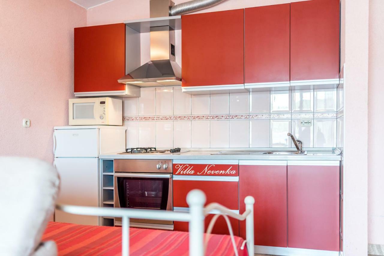 Apartments Villa Nevenka ロゴズニッツァ エクステリア 写真