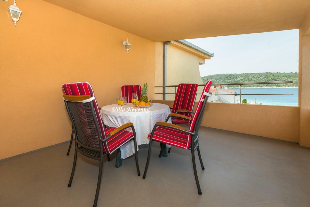Apartments Villa Nevenka ロゴズニッツァ エクステリア 写真
